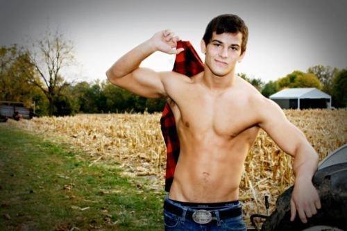 fraternityrow:  farm boys have watched animals fuck :)