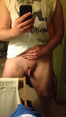 love-meagi:  lovesextransmen:  trans-fag:  get on your knees  Yes sir!  herrlich  