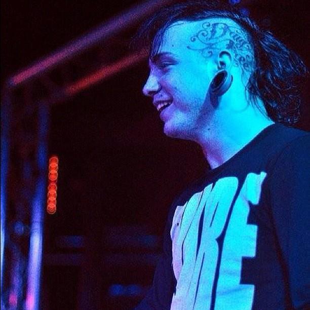 mrs-ricky-horror:  Josh 😍😍😍😘💛💙💜💚❤