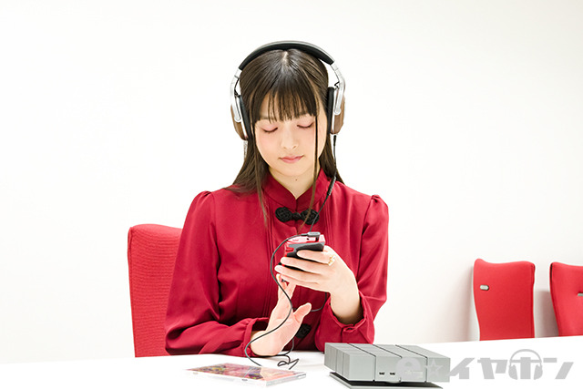 himanji:    声優・上坂すみれさんにAstell&amp;Kern『AK70 MKII Sunshine
