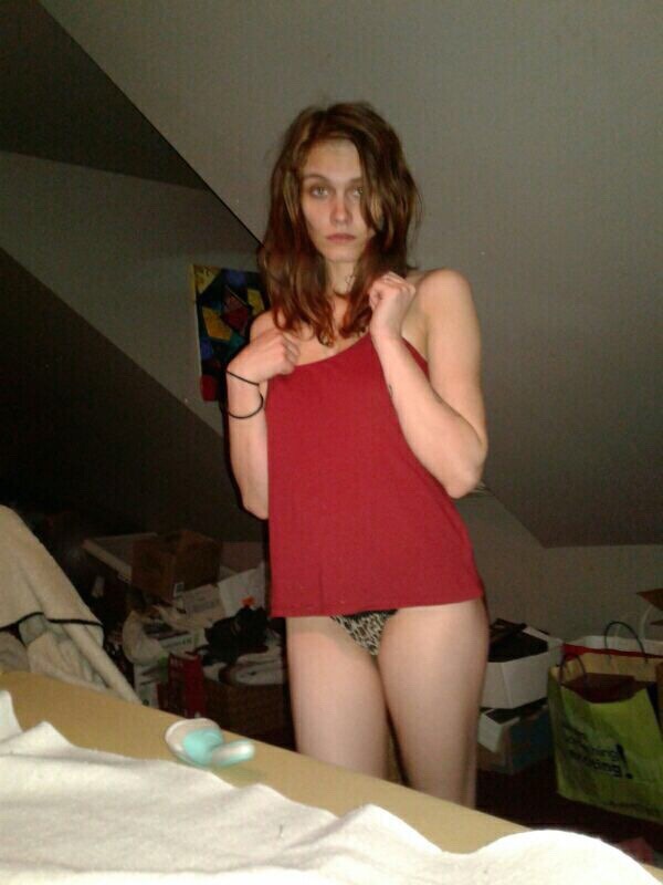sdafgsdgsfdghsdfgs:  Amber steckley.  Help expose her everywhere