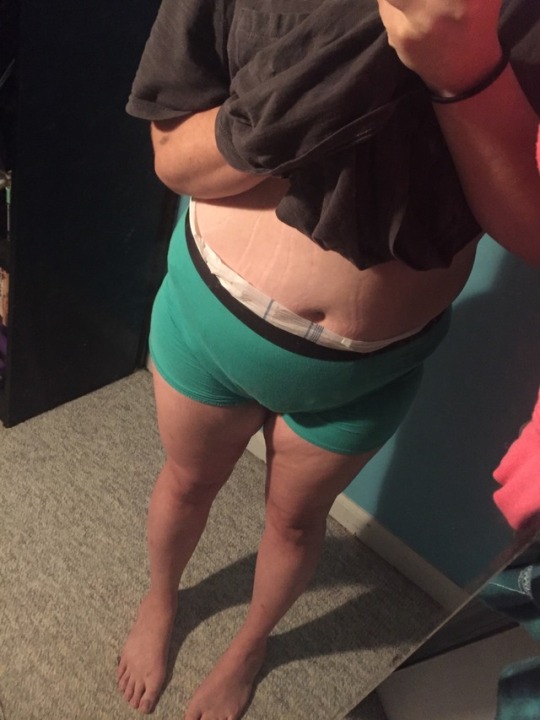 Ayyeee I diapered up pretty fast and decently for a drunk woman!! lol..🙊✨*tugs up at shorts* Night brief undies don’t hide the thickness well though *blushes* .\.