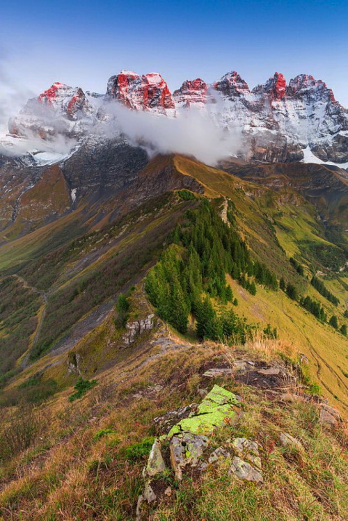 Dents du Midi / Swiss Alps (by Patrick Bellon).
