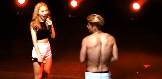 voonbora:me too somin, me too.