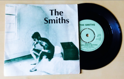 fuck-carl-barat:david—bowiee:  The Smiths// William It Was Really Nothing