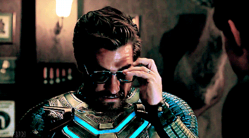 ilovemcu3000:I really think this is why they kept Jake with his long(ish) hair and beard, wether mar