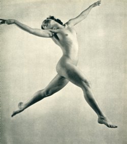 oldalbum:  Remie Lohse - Leaping Nude (1930s)