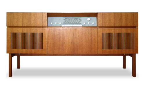 Herbert Hirche, Braun Musikschrank R 23, 1961. Germany. Via tugendhat. In the top segment is a recor