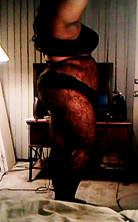 wonderfulbuttstuff:  iridessence:  these new lacey tights are interesting… and sorry for all the butt. it just felt right, yanno?  WORK.