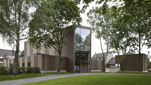 archatlas:  Immanuel Church and Parish Centre Sauerbruch HuttonRead More
