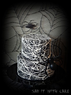 thecakebar:  Halloween Spider Web Cake {click