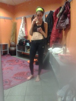 uncomf lookin, after hot yoga selfie