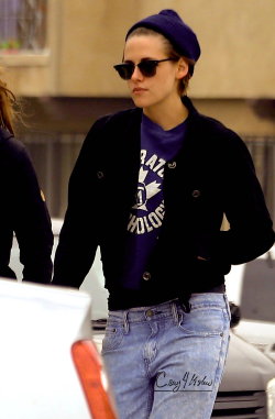 cray4kstew:  #kristenstewart | Los feliz