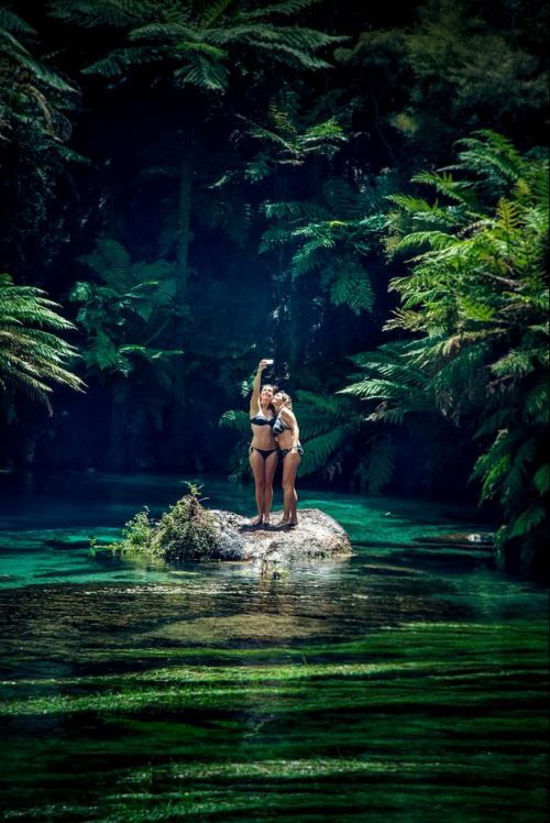 Selfie in the dreaming world, Te Waihou River / New Zealand (by Jana Luo).