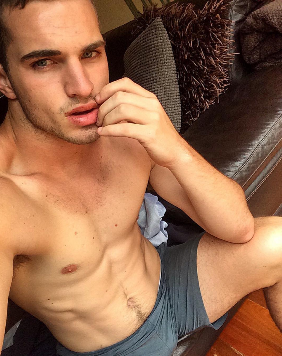 makemeprecum:  Follow this guy on Insta ;)