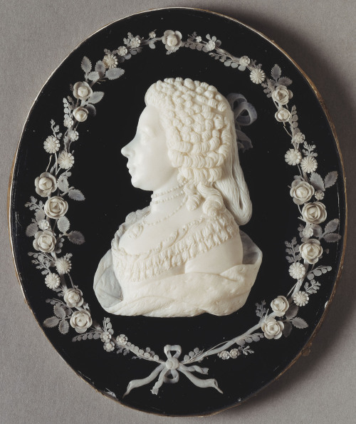 longliveroyalty:Carved ivory relief of Queen Charlotte. 1795.