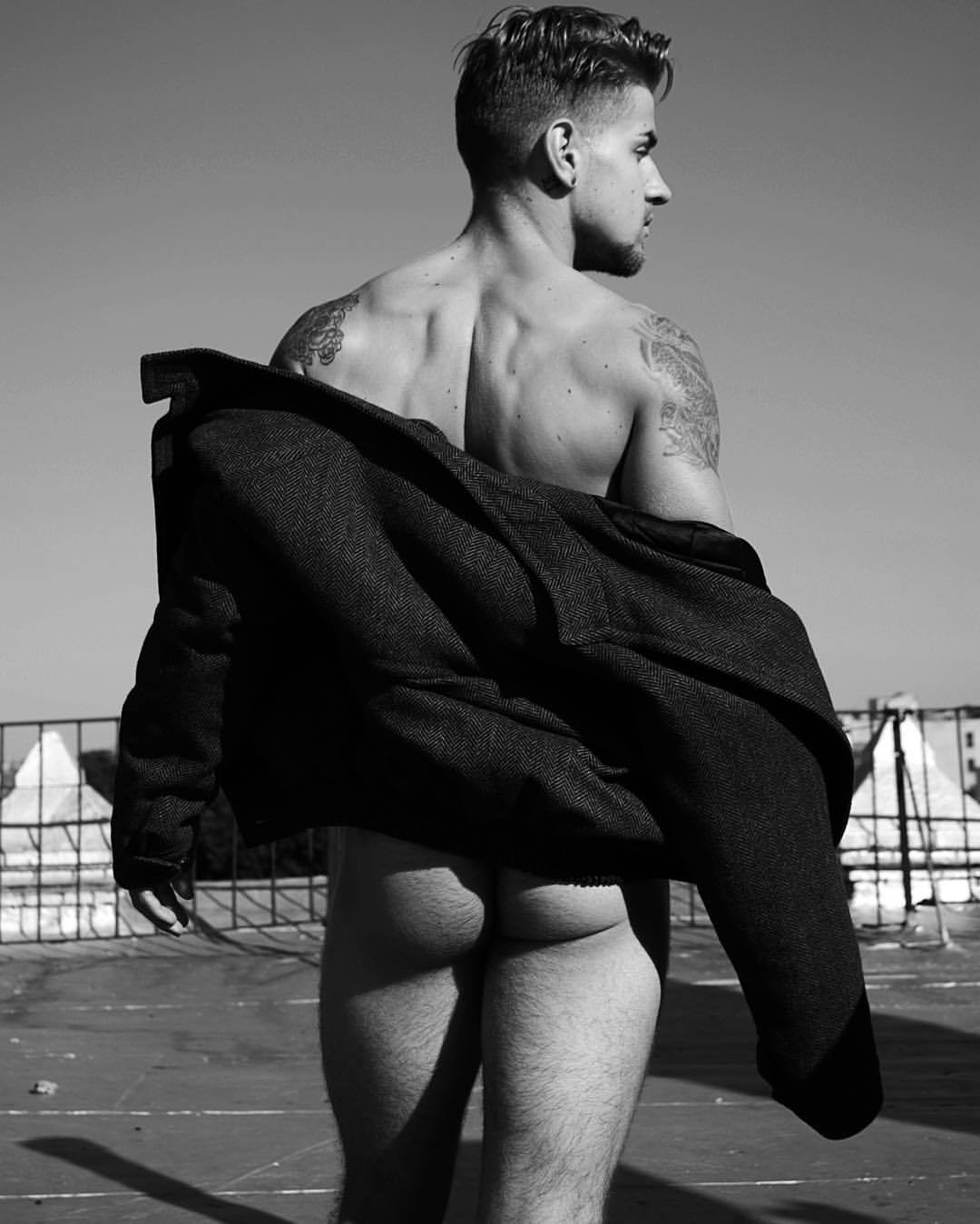 aussieguy696969: igorstepanov:  @torianlewin #nyc #editorial      (via TumbleOn)