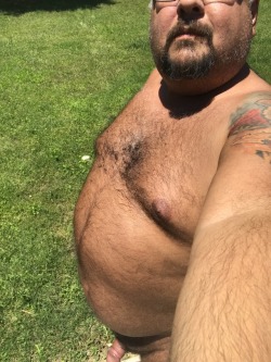 nudistbear:  Having a little fun in the sun today.