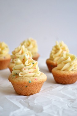 boozybakerr:  Funfetti Cookie Cups with Cake