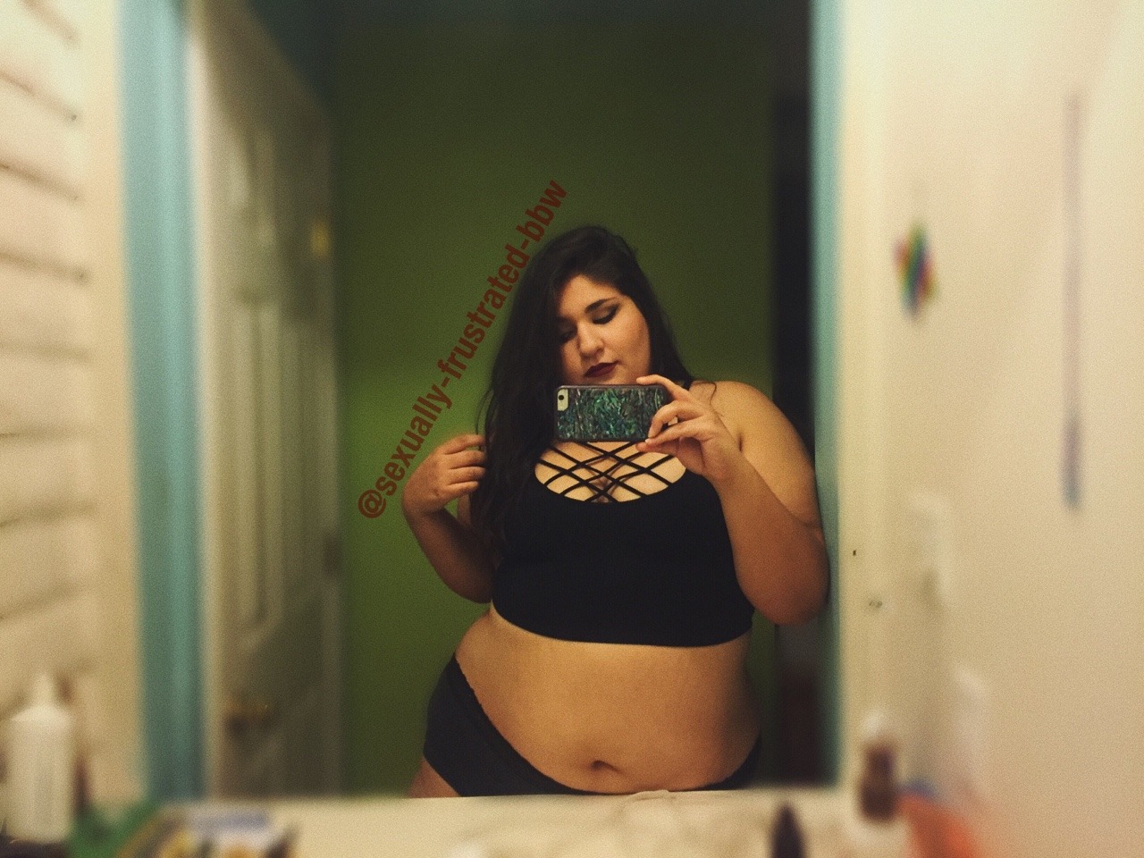 sexually-frustrated-bbw:  If you want to see me be extra dirty you can buy my snap