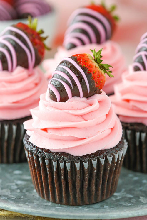 flirtydesserts - sweetoothgirl - CHOCOLATE COVERED STRAWBERRY...