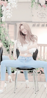 hangeuk: [ 2 / ? ] fave fancams // jei   you’re pitiful preview