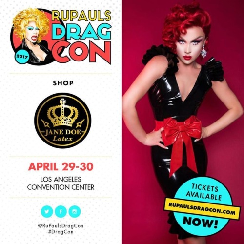 Only just over one month to go! @rupaulsdragcon @farrahrized by @vicovelezphotography #janedoelatex 