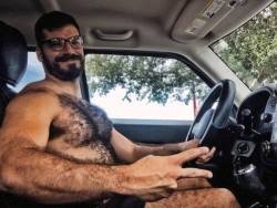 men-in-shorts:  I would pay , to be his passenger