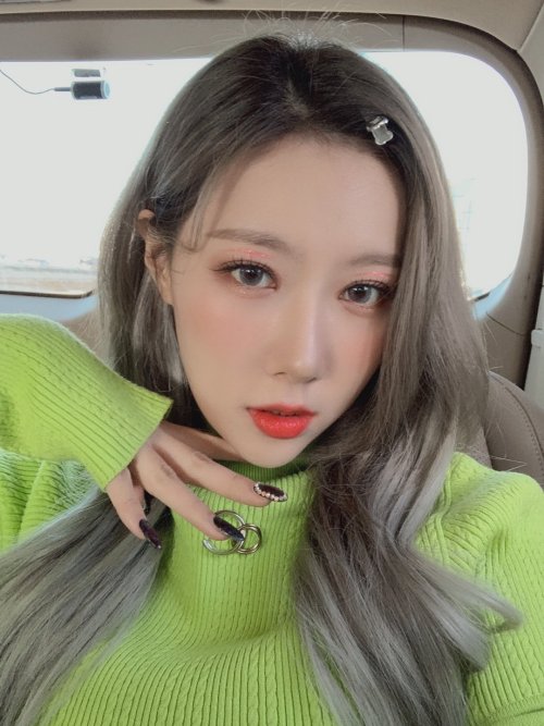 7-dreamers:[210219] hf_dreamcatcher Twitter Update (¾):[#Handong] The tornado is approaching️ There’