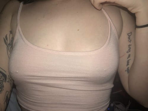 biiitchings: my titties are cute and 100% natural. stop making shit up.