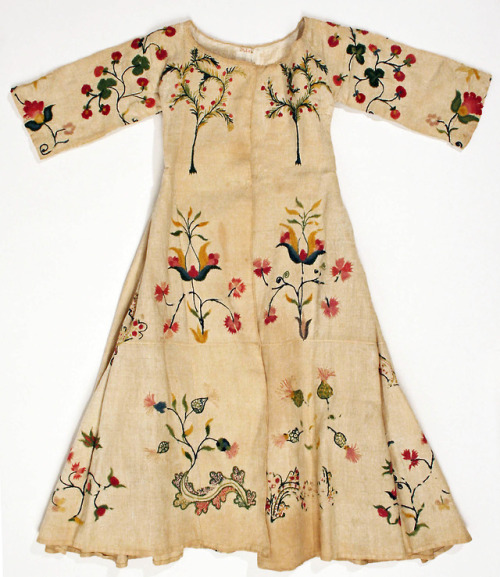 neshamama: 18th century dress, american, linen &amp; wool