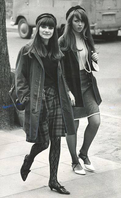 shewhoworshipscarlin:  Street Fashion, 1966. 