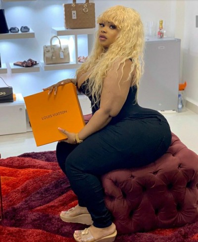 princejazziedad:DeliciouslySexy. BootiDelicious African Ma..Ms Eudoxieyao&hellip;&hellip;.💜🧡💚