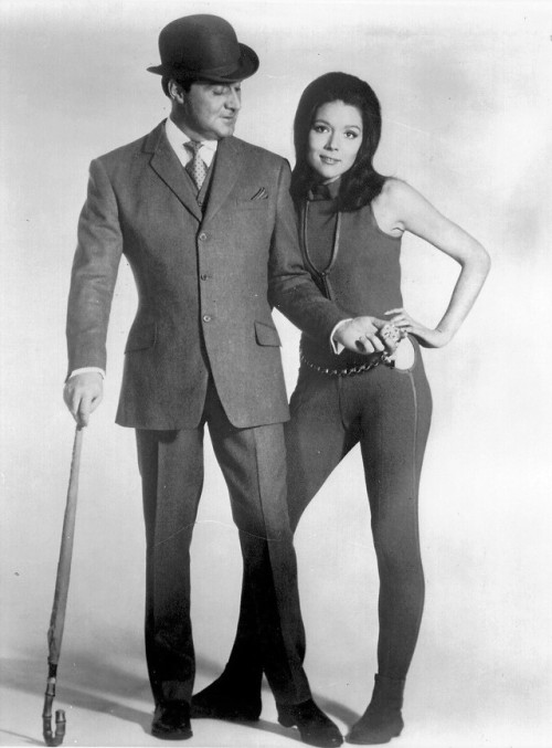 atomic-chronoscaph: Patrick Macnee and Diana Rigg - The Avengers (1965)