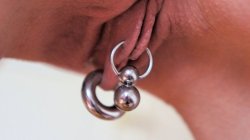 women-with-huge-labia-rings.tumblr.com post