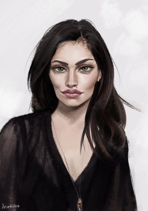 phoebe tonkin 