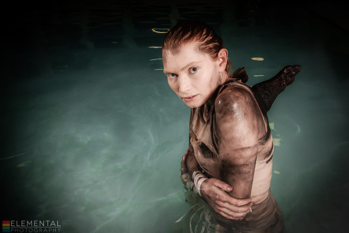 maishericostumes: I have wanted to do a photo shoot in a pool literally since I made the first versi