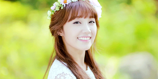 eunji's smile could grow flowers