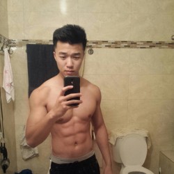kevinxiaoo:  First bathroom selfie