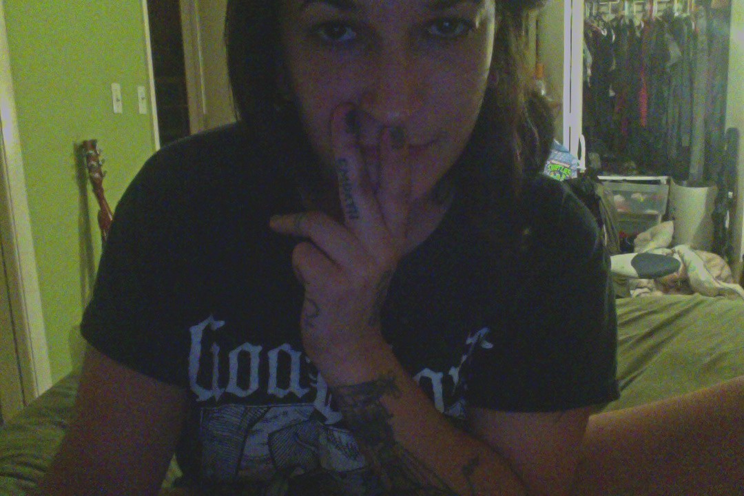 i don’t mind being alive. i don’t mind dying. i just don’t really care lately.