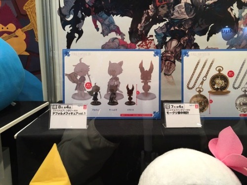 stephenfairbrook: akuosa: … I want all of these. Is… Is that a little chibi Alph and a