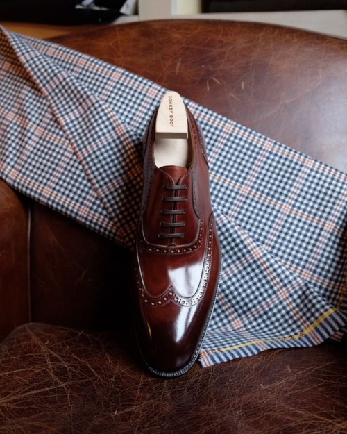 Zonkey Boot hand welted wingtip oxford on the High Street last, made from hand stained Bavarian Calf
