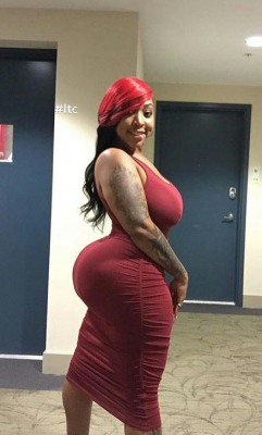 addicted2curvez:#lovethemcurves #supersexy #Curvz_Nation #cake_Nation