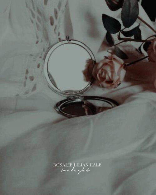 nazyalensky: literature family: rosalie hale for @disneyprincessbuffyannesummers​I don’t mean that