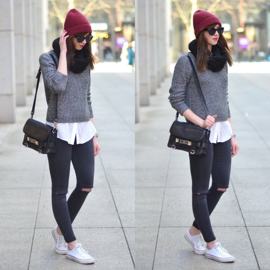 lookbookdotnu:  BURGUNDY BEANIE (by Barbora Ondrackova)