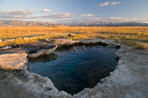 @che-bear some kewl traveling spots for Autumn. Pic 1 and 2: Goldbug Hot spring in Idaho. Pic 3: Hilltop Hot spring in California.Pic 4: Meadow Hot spring in Utah.Pic 5: Ringbolt Hot spring in Arizona.Pic 6: Boiling Hotspring in Montana (This one is