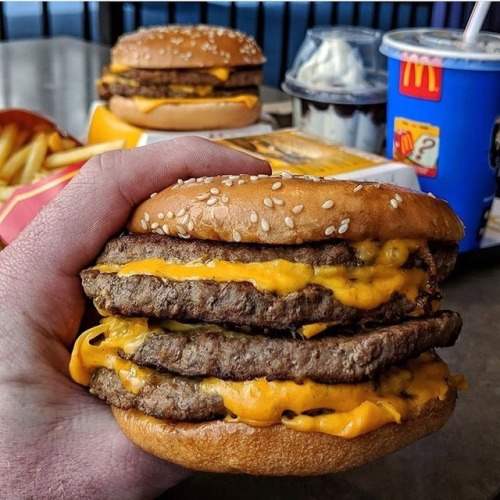 Why can’t American McDonald’s look like this?!Tag a friend that would help you smash this-✔️ Follow 