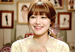 s-ooyoungs:bread brad pitt fangirl level: choi sooyoung