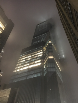 bujothief:A foggy night in New York.