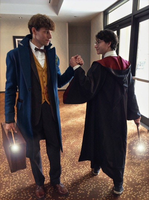 cpt-tightpants:“It’s your turn, now.”@uncleartoo as Newt Scamander@cpt-tightpants as Harry PotterDra